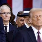 Los aranceles propuestos por Trump están teniendo un efecto devastador en la cotización de Apple