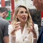 Yolanda Díaz visita la cooperativa guipuzcoana Cipreci, una de las afectadas por las subida de aranceles