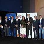 El presidente de las Cortes, Carlos Pollán y el presidente del CEL, Julio César Álvarez, en la entrega de los premios del segundo concurso Emprende del CEL