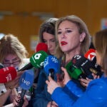 Carolina España atiende a los medios antes de asistir a la reunión del Pleno del Consejo Interterritorial de Internacionalización 
