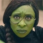 Elphaba se aleja. Wicked se queda sin fecha de estreno en SkyShowtime