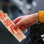 AMP.- Un diálogo entre Illa y Cercas y una chocolatada, entre los actos del Govern para Sant Jordi