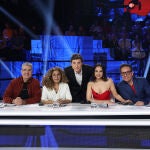 El jurado de la nueva edición de 'Tu cara me suena' junto a su presentador, Manel Fuentes