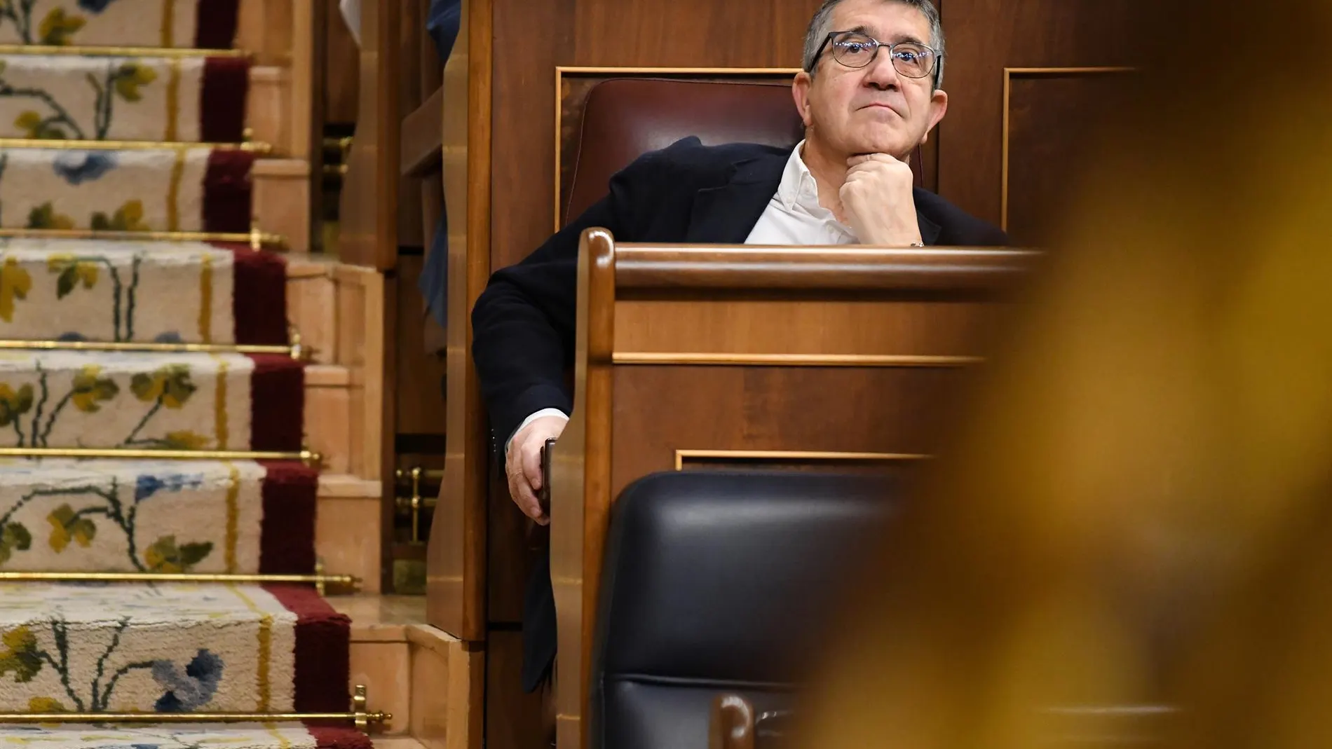 Patxi López admite que "no le gustan nada" las noticias que están saliendo de Ábalos, pero respeta su derecho de defensa