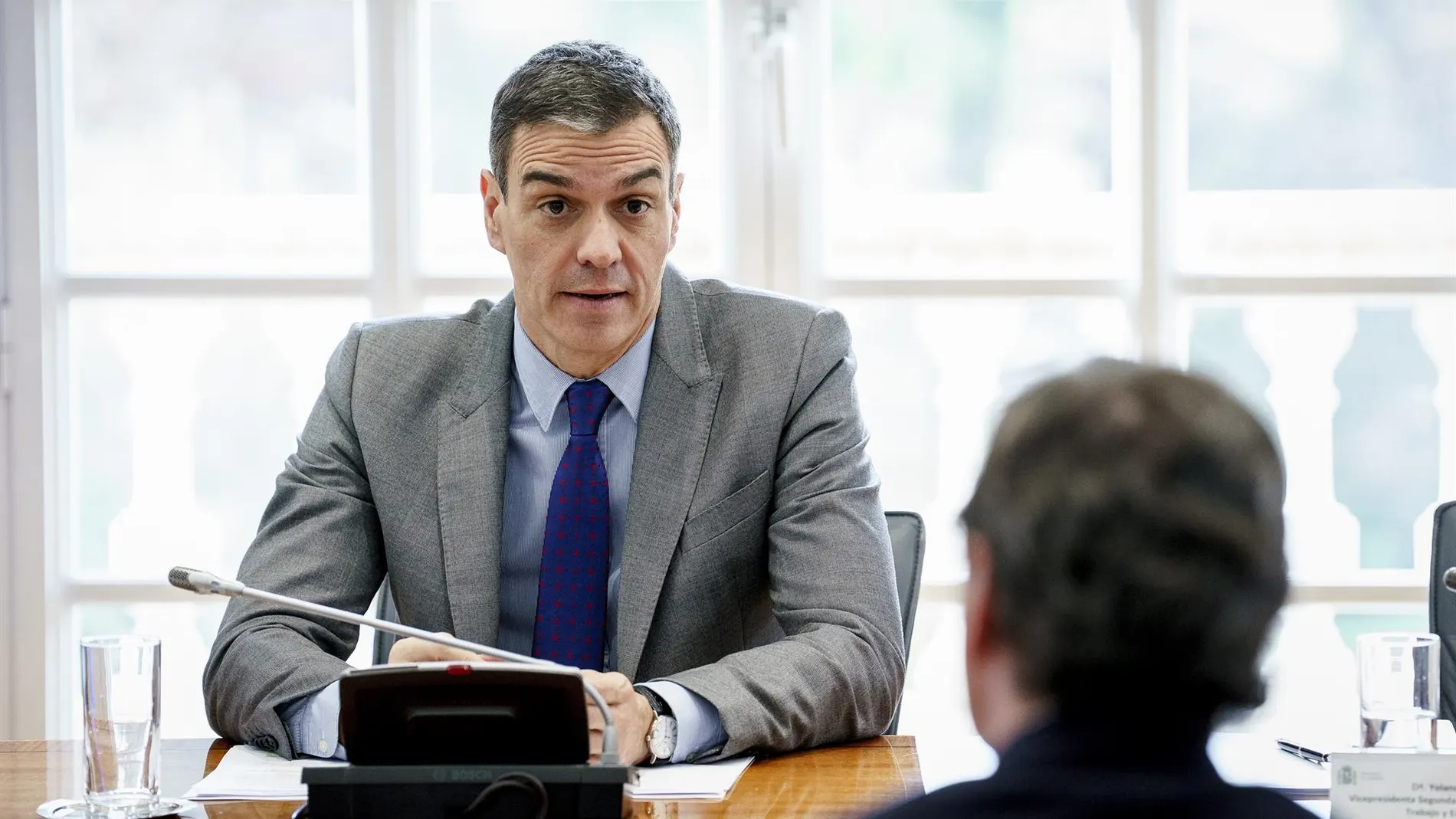 Pedro Sánchez recuerda a Vargas Llosa por su "obra inmensa" y por ser "maestro universal de la palabra"