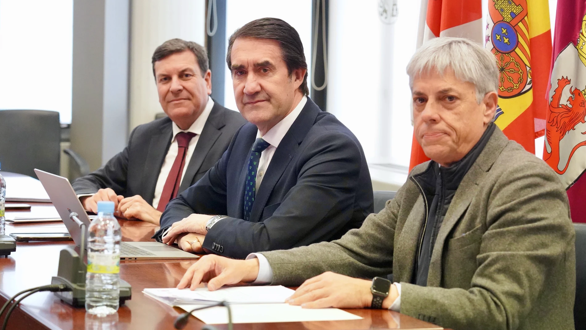 Fernández Carriedo, Suárez-Quiñones y Eduardo Diego, en la reunión