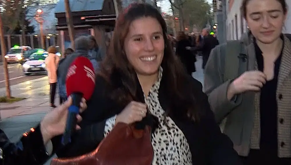 Teresa Urquijo reaparece presumiendo de barriguita y desvela cómo lleva el embarazo