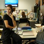 La actriz argentina María Eugenia Suárez, conocida como China Suárez, en una escena de la serie 'Camaleón: El pasado no cambia'