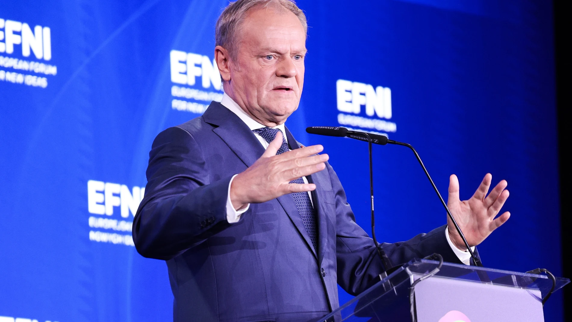 Warsaw (Poland), 15/04/2025.- Polish Prime Minister Donald Tusk speaks during the European Forum for New Ideas (EFNI) titled 'The Future of Work, Work of the Future' in Warsaw, Poland, 15 April 2025. EFNI is organized by the Lewiatan Confederation. (Polonia, Varsovia) EFE/EPA/SZYMON PULCYN POLAND OUT