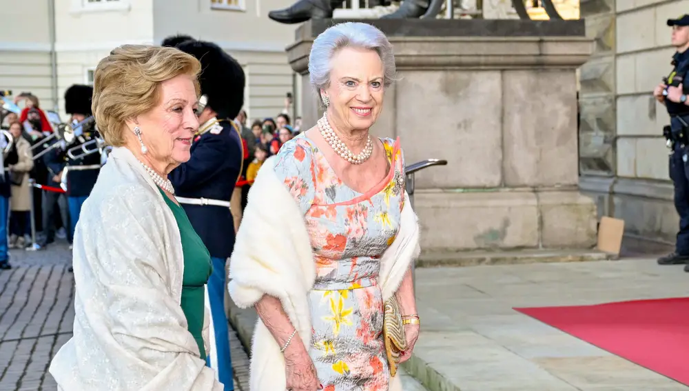 Las hermanas de la reina Margarita, la reina Ana María y la princesa Benedicta