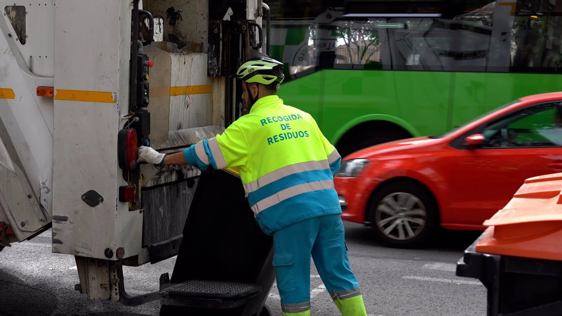 MADRID.-El Ayuntamiento de Madrid fija unos servicios mínimos del 50% ante la huelga de recogida de basuras