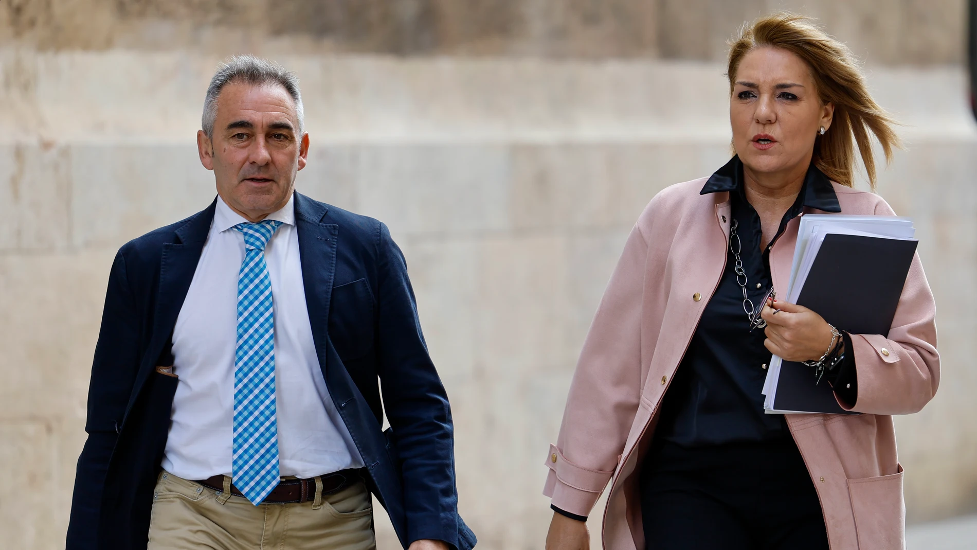 El conseller de Agricultura, Miguel Barrachina y la vicepresidenta primera, Susana Camarero