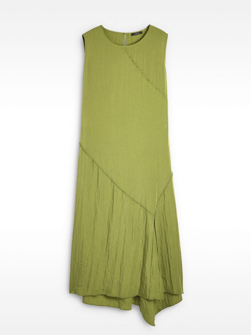 Vestido de efecto arrugado.