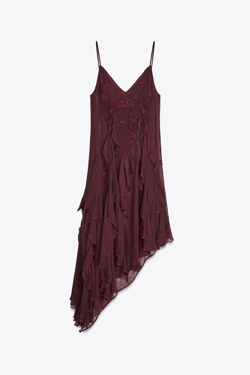 Vestido con volantes.