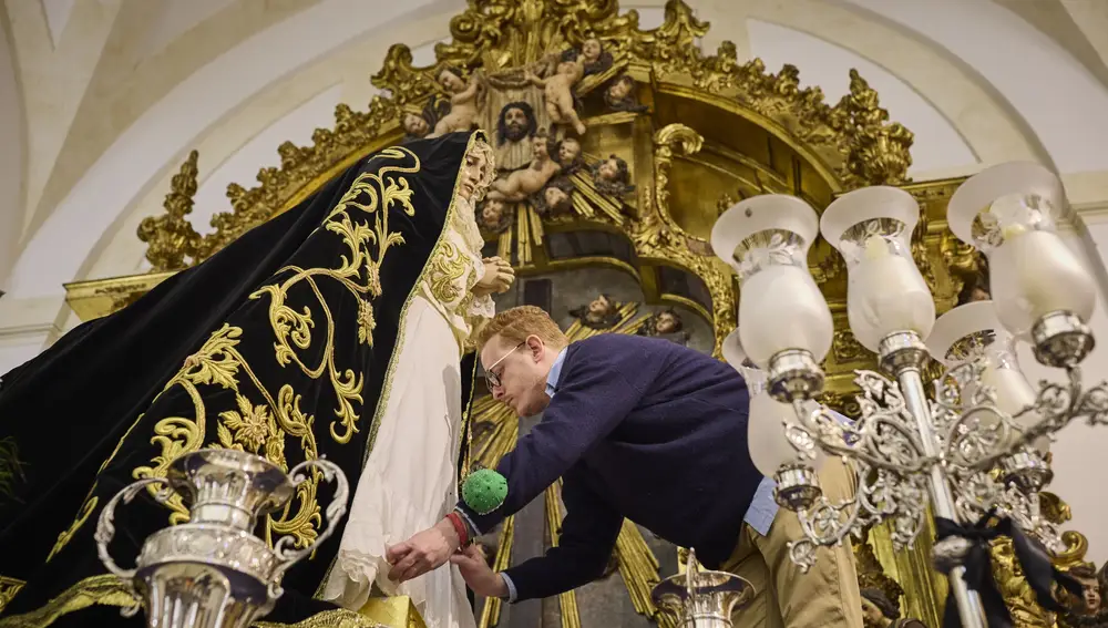 «Las cofradías están invirtiendo para aumentar todo su patrimonio, reflejo de su fervor», afirma