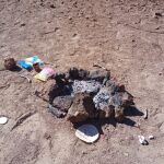 El Teide sufre un nuevo ataque ambiental: barbacoa ilegal, basura y daños al ecosistema