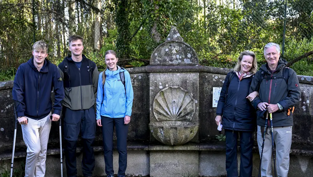 La familia real de Bélgica durante su última etapa del Camino de Santiago