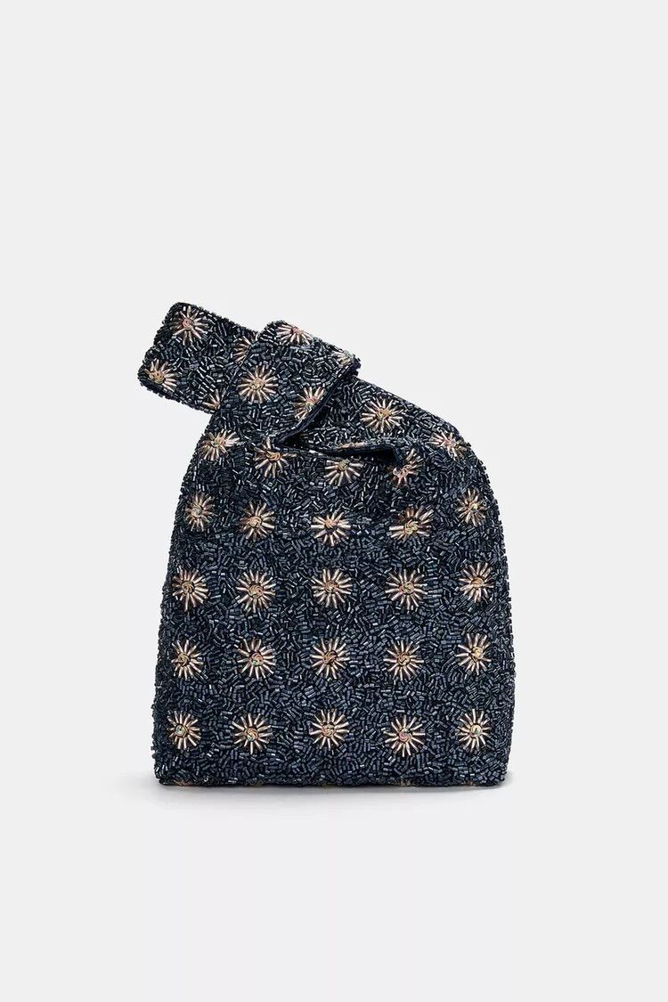 Bolso de abalorios.