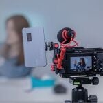 ¿Eres creador de contenido? Esta luz LED compacta de SMALLRIG puede ser tu mejor inversión