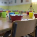 La mayoría de comedores escolares sirve comida a través de catering aunque hay 314 centros que cuentan con personal propio y cocina