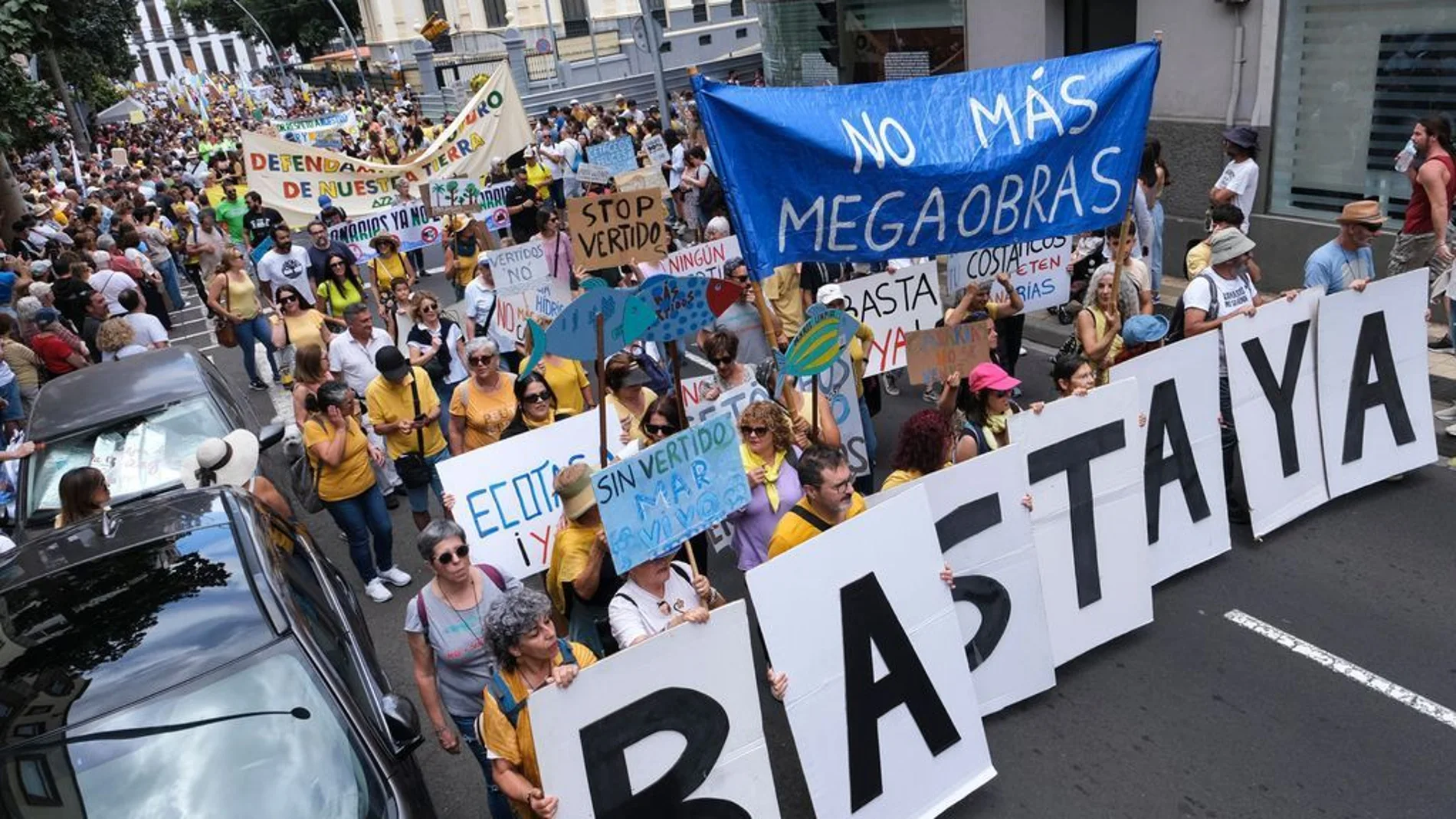 Manifestación en Santa Cruz el 20 de abril de 2024