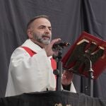 El sacerdote operario diocesano vallisoletano José San José Prisco, durante el Sermón de las 7 Palabras