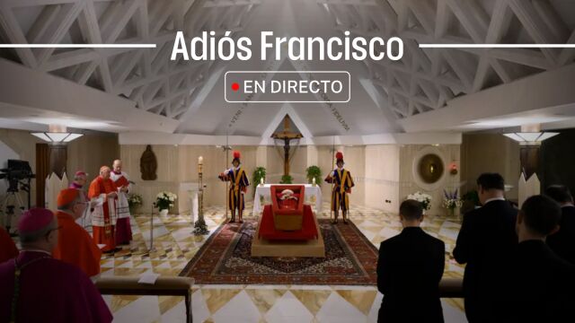 Muere el Papa Francisco a los 88 años. El Vaticano publica las primeras imágenes del féretro abierto de Francisco.