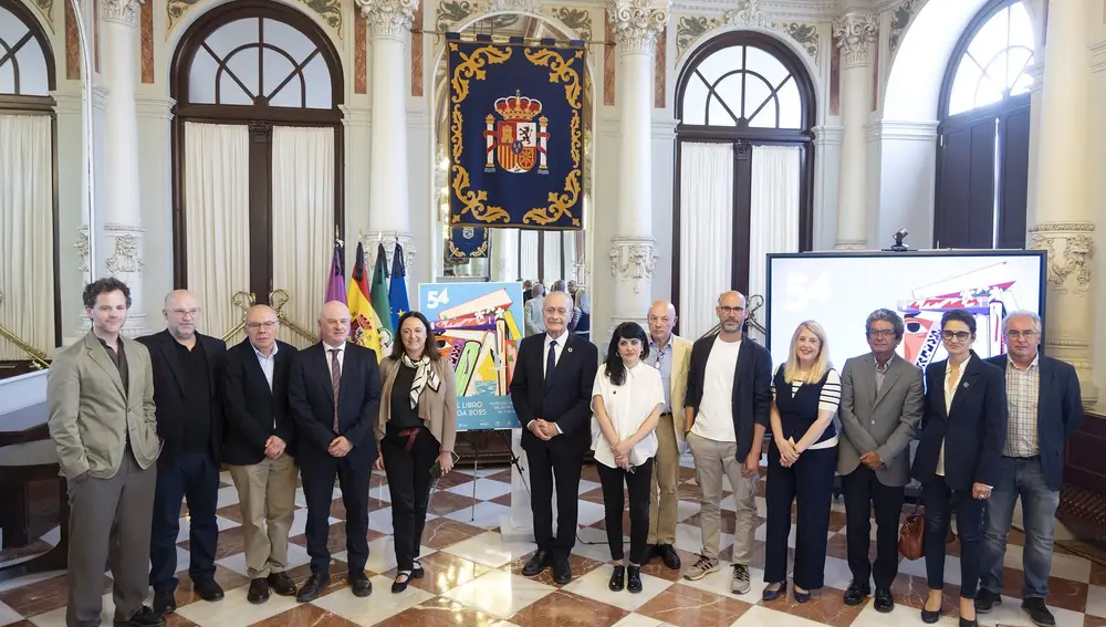 Presentación de la 54 edición de la Feria del Libro de Málaga, hoy en el Salón de los Espejos del Ayuntamiento de Málaga