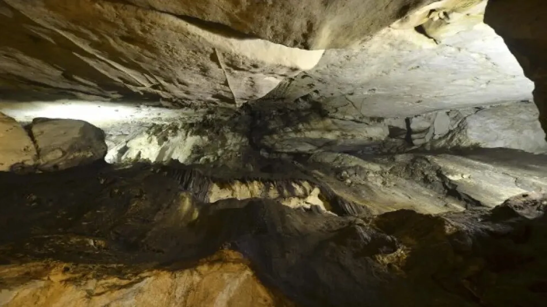 Cueva del Ángel, en Lucena (Córdoba)