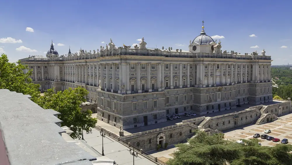 ¿Cuál debería ser la capital de España si no fuese Madrid según la inteligencia artificial?