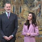 Papa.- Los Reyes acuden hoy a la Nunciatura Apostólica para firmar en el libro de condolencias por el Papa Francisco