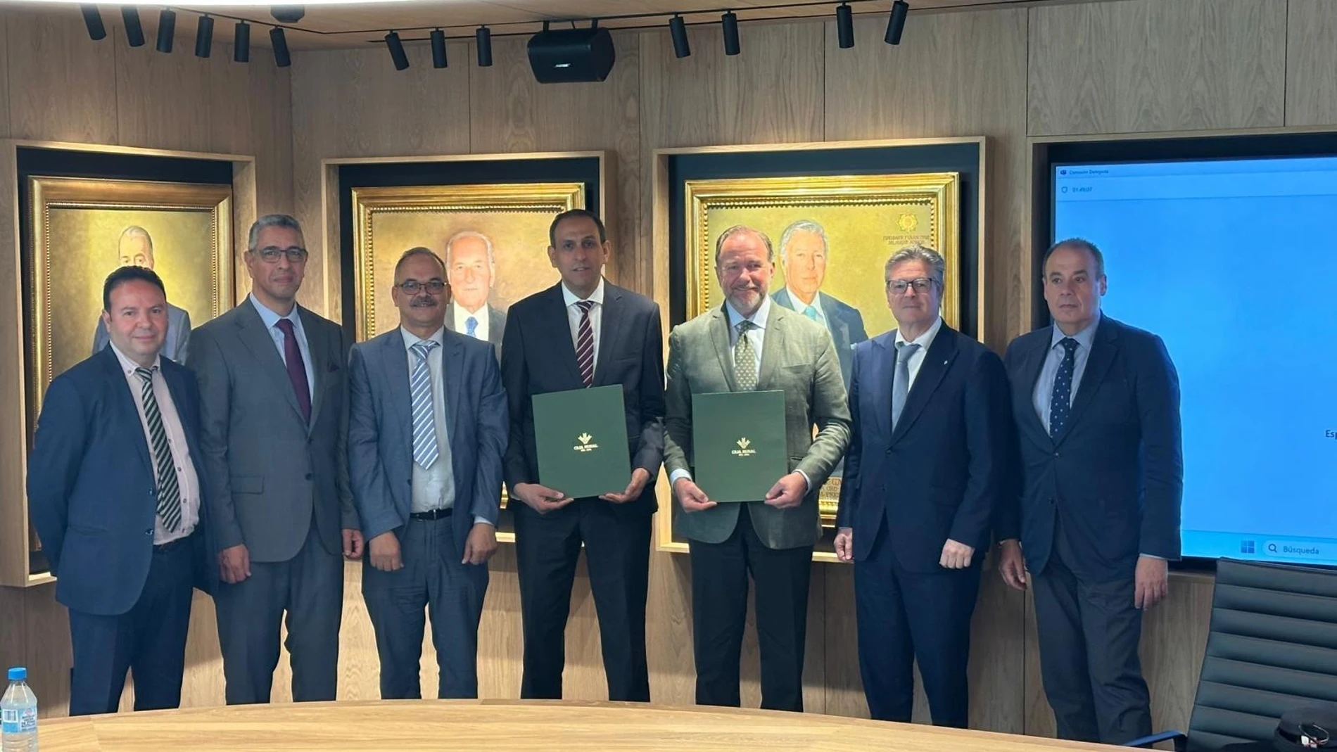 Firma del acuerdo entre Caja Rural del Sur y Boa Euroservices-Bank of Africa