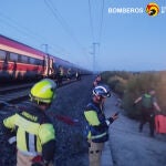 Traslado de los 305 pasajeros de un AVE Madrid - Barcelona en el municipio de Zaidín (Huesca)
