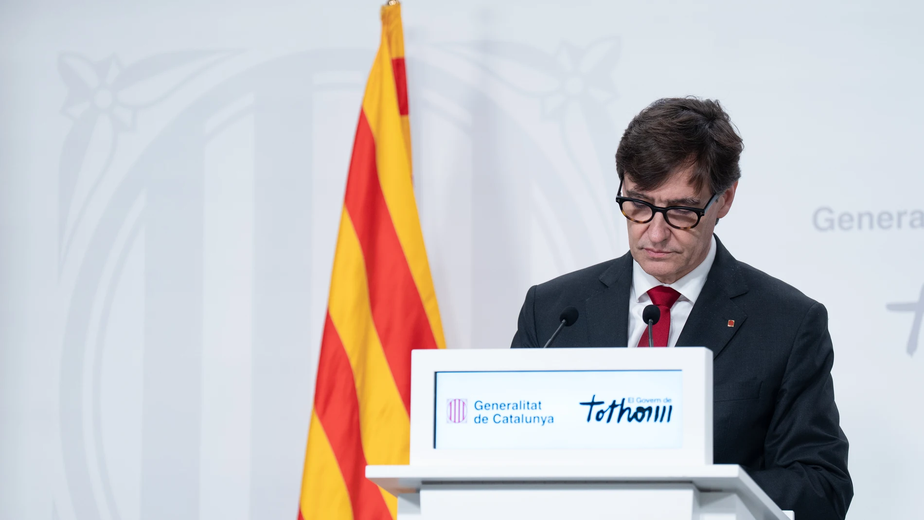 El presidente de la Generalitat de Catalunya, Salvador Illa, durante una rueda de prensa, a 29 de abril de 2025, en Barcelona, Cataluña (España). Durante la comparecencia, Illa ha dado por cerrado el episodio del apagón eléctrico que se produjo ayer en la Península y ha asegurado una "plena normalidad" de los servicios en Catalunya, a excepción de Rodalies, que se recupera de forma paulatina. 29 ABRIL 2025;SALVADOR ILLA;CATALUÑA;NORMALIDAD;BARCELONA;APAGON David Zorrakino / Europa Press 29...