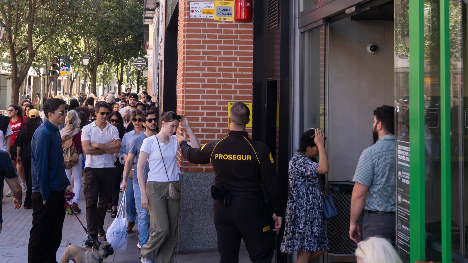 Supermercado Mercadona Calle Fuencarral el día del apagón en la Península Ibérica