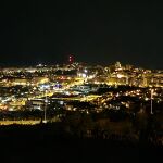 La ciudad de Vigo, esta madrugada, tras recuperar la electricidad. 