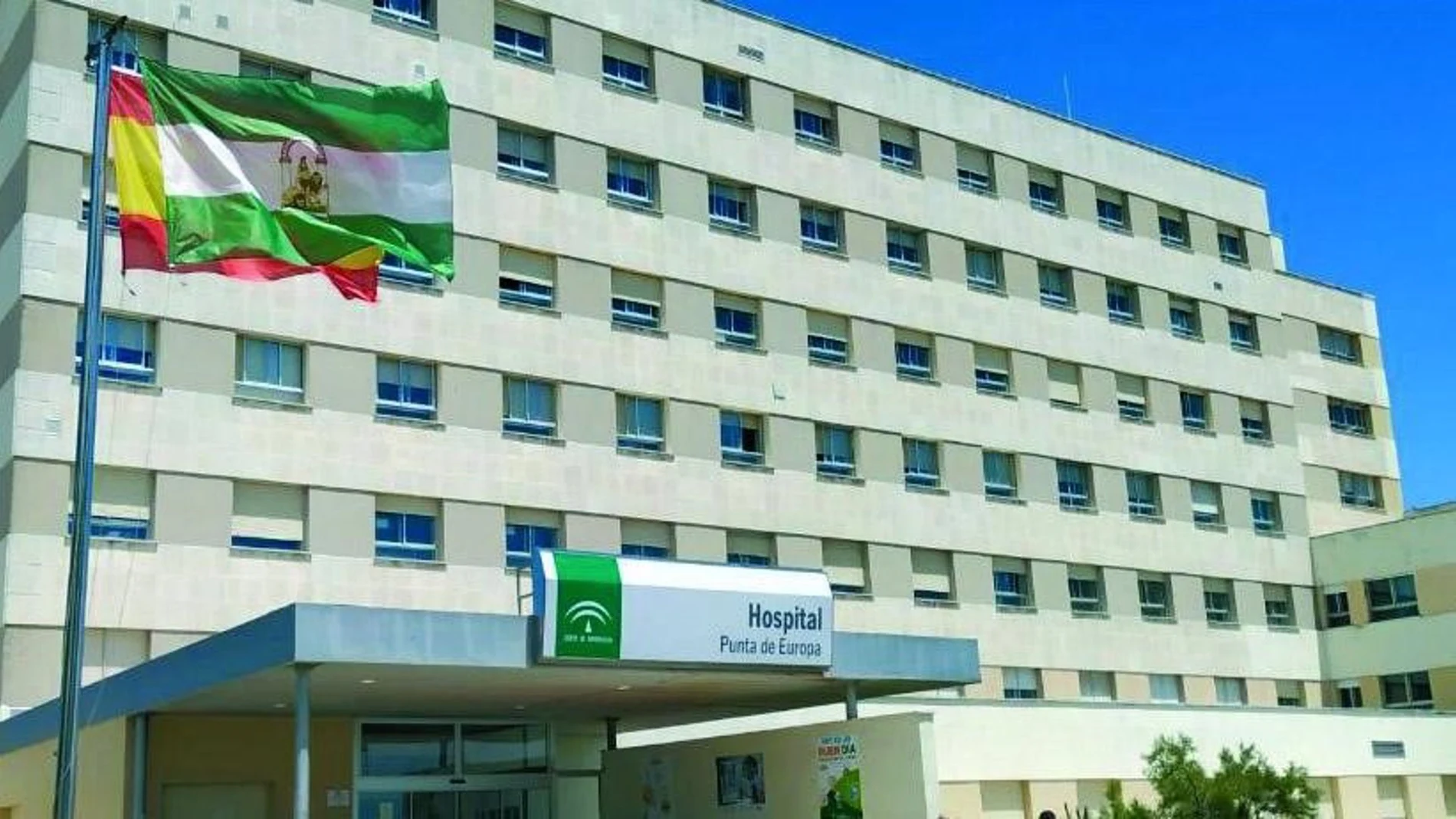 Sucesos.- Fallece una persona tras un incendio en un edificio en una urbanización de Algeciras (Cádiz)