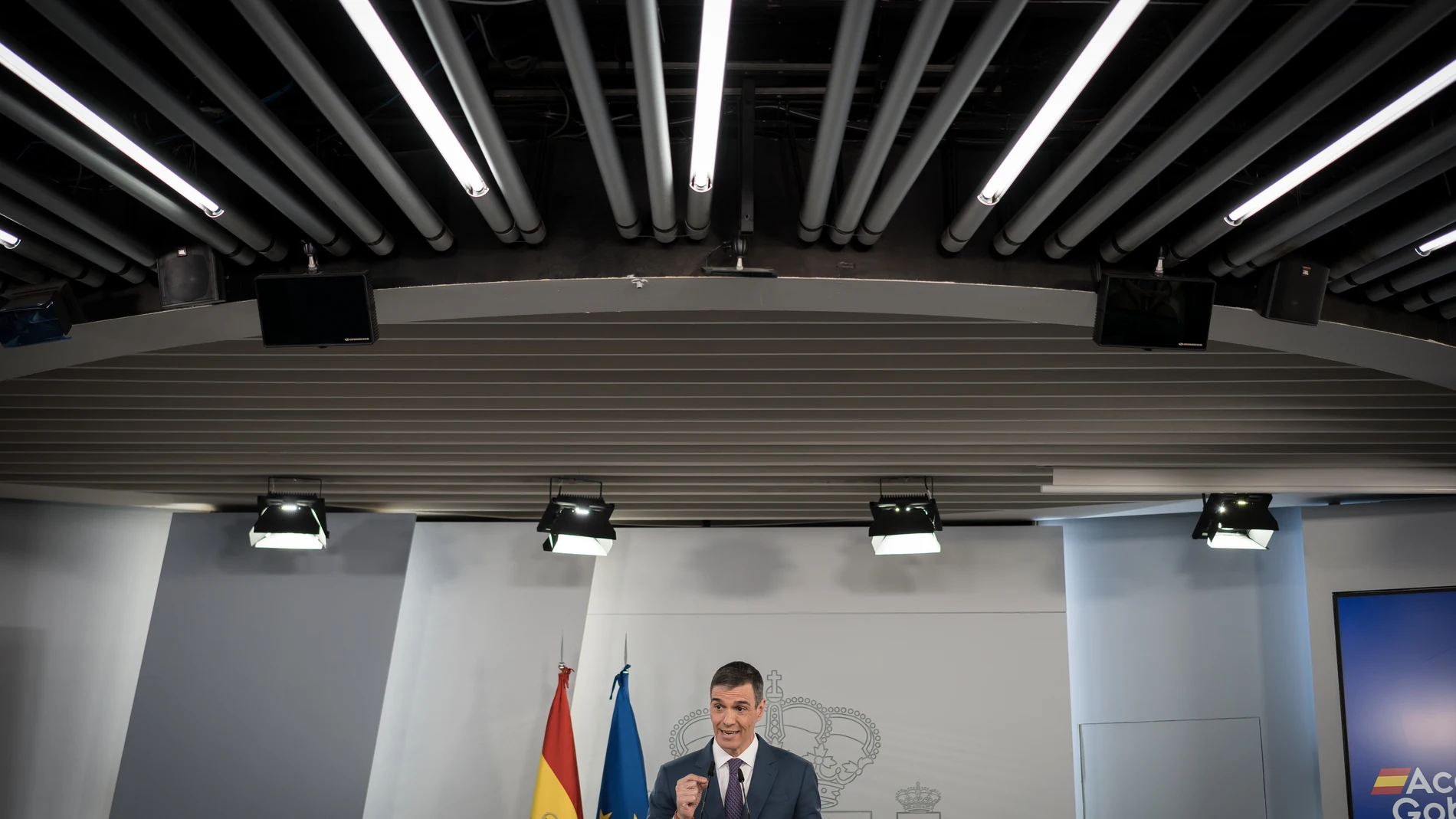 Pedro Sánchez comparece ante los medios tras el apagón