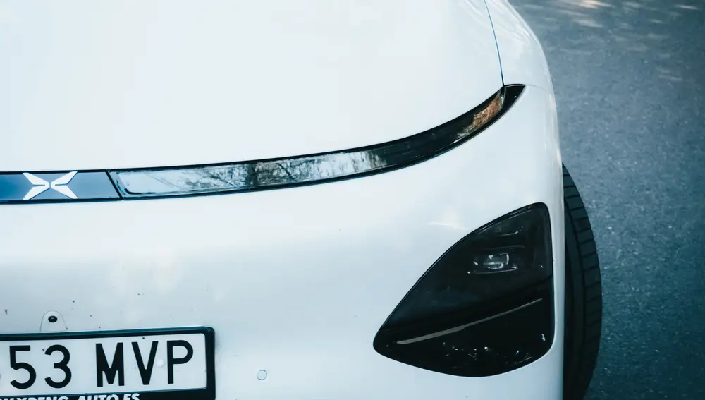 Detalle de los faros del Xpeng G6