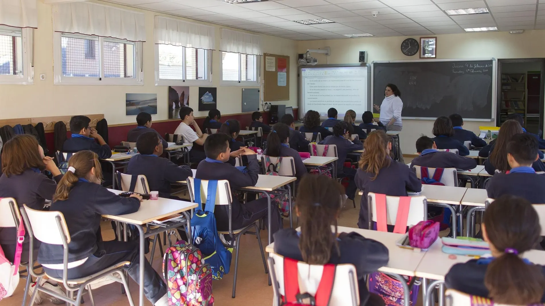 Apagón.- Centros educativos de Madrid abren "con normalidad" en la jornada sin clases con menor afluencia en institutos