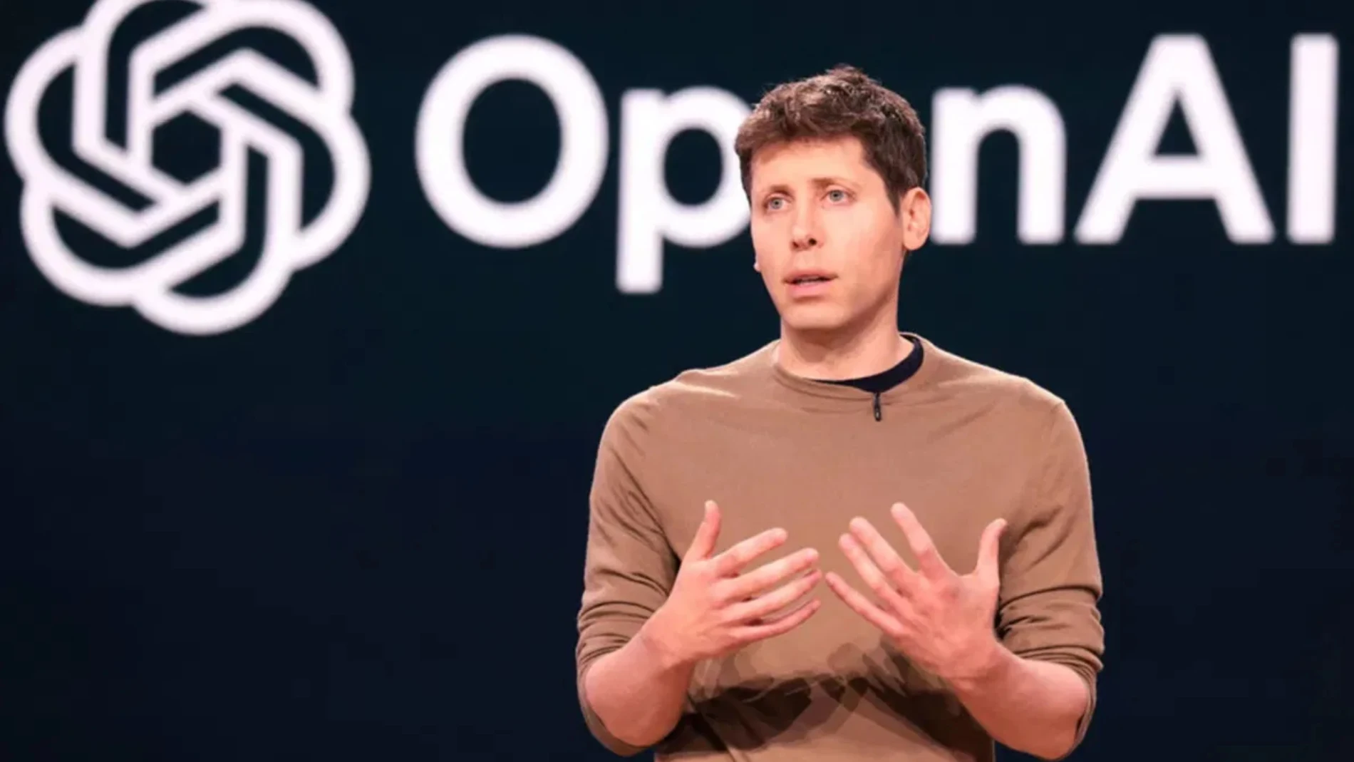 Sam Altman es el CEO de OpenAI, la compañía de IA más popular en la actualidad