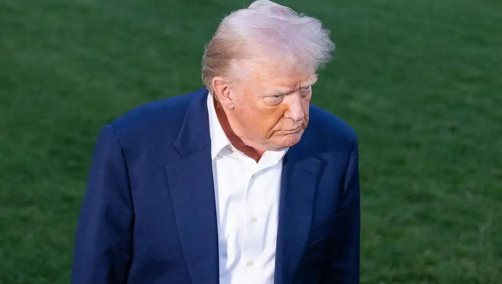 Economía.- Trump firma una orden ejecutiva para impulsar la fabricación nacional de medicamentos ante posibles aranceles