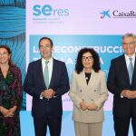 CaixaBank dona 383.000 euros al 'Plan de Respuesta de Cruz Roja a los efectos de la DANA'