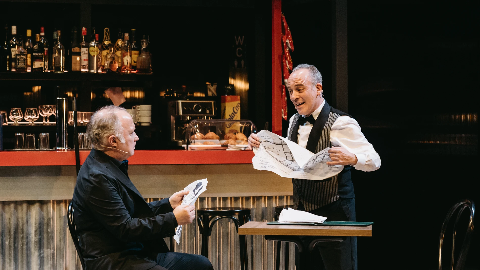 Luis Bermejo y Javier Gutiérrez en una escena del pase gráfico