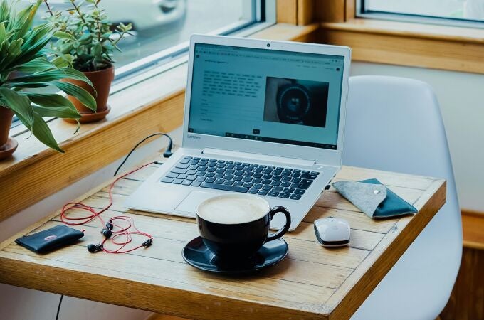 Estudio revela los beneficios del teletrabajo: así mejora tu salud y tu calidad de vida