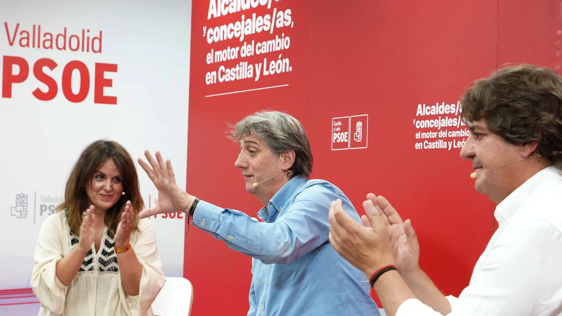 Carlos Martínez en su encuentro con afiliados socialistas en Valladolid