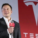 Elon Musk es el CEO de Tesla, la marca de coches eléctricos más popular en la actualidad