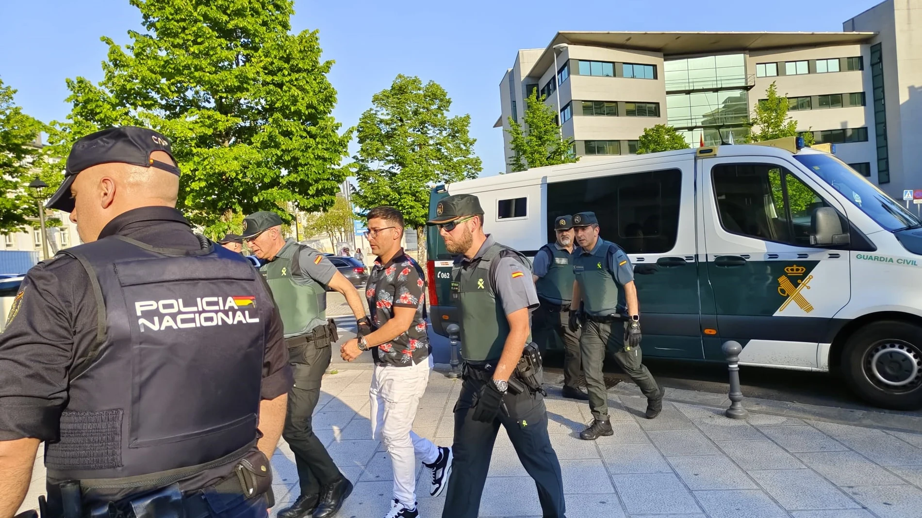 El acusado por la muerte de Cristina Cabo a su llegada a los juzgados de LugoEUROPA PRESS29/05/2025