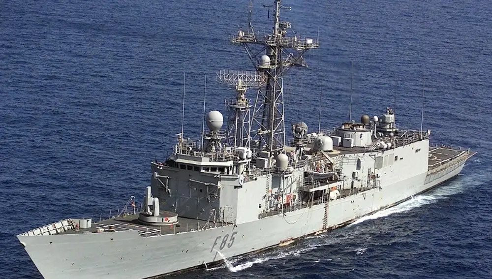 La fragata "Navarra" vigilará a los piratas en el Índico