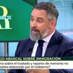 Santiago Abascal explica su política migratoria a Ana Rosa Quintana